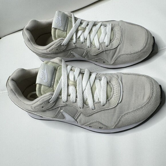 Nike Venture Runner Beige Sneakers Lace Low Top Trainer Shoes CK2948-002 Size 10 - Picture 12 of 16